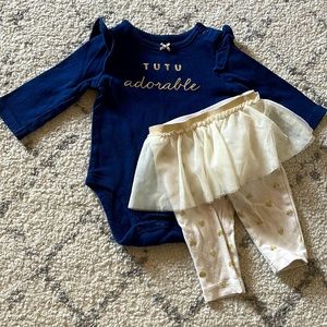 Carters 3 month girl gold tutu heart leggings/ long sleeve bodysuit outfit
